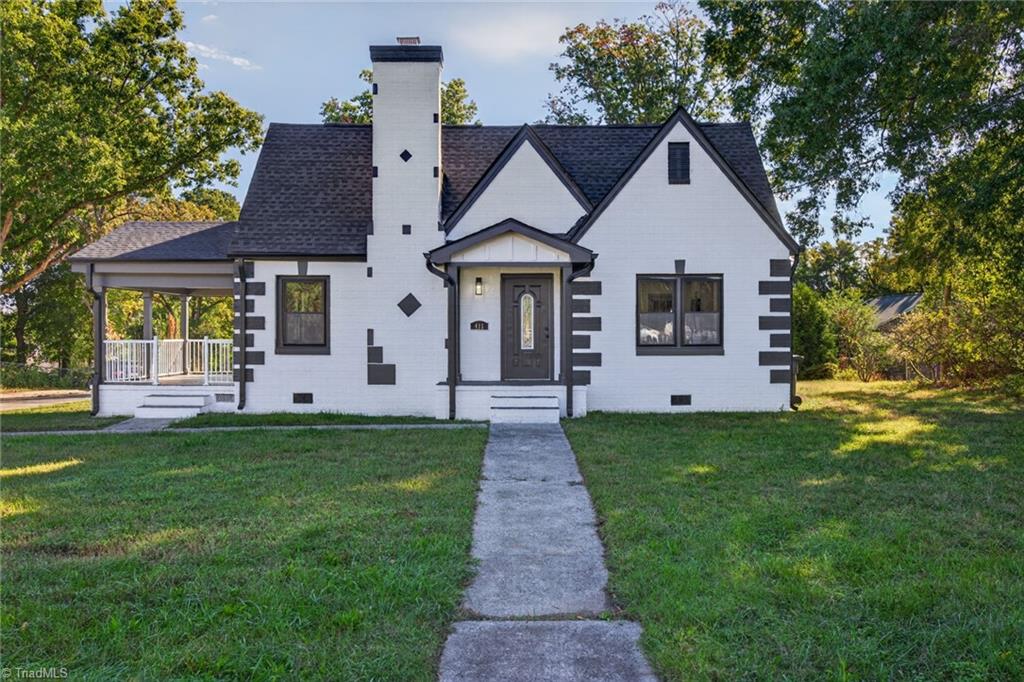 411 Lowdermilk Street — photo