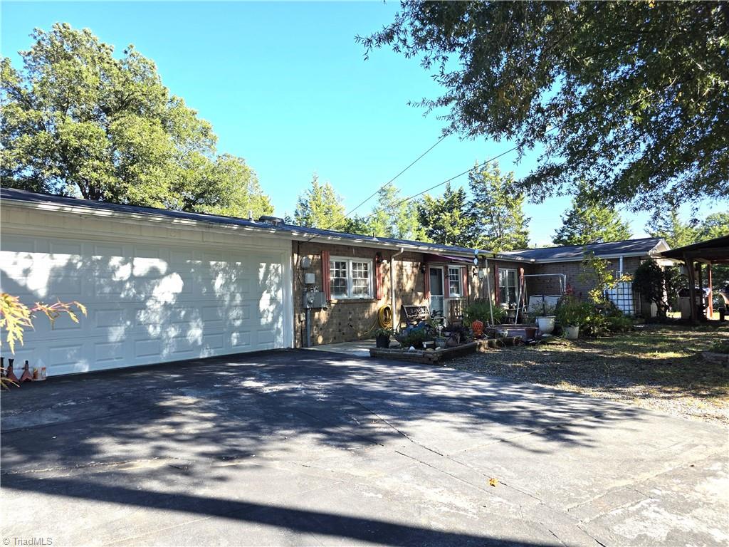 119 Ridgeway Road — photo