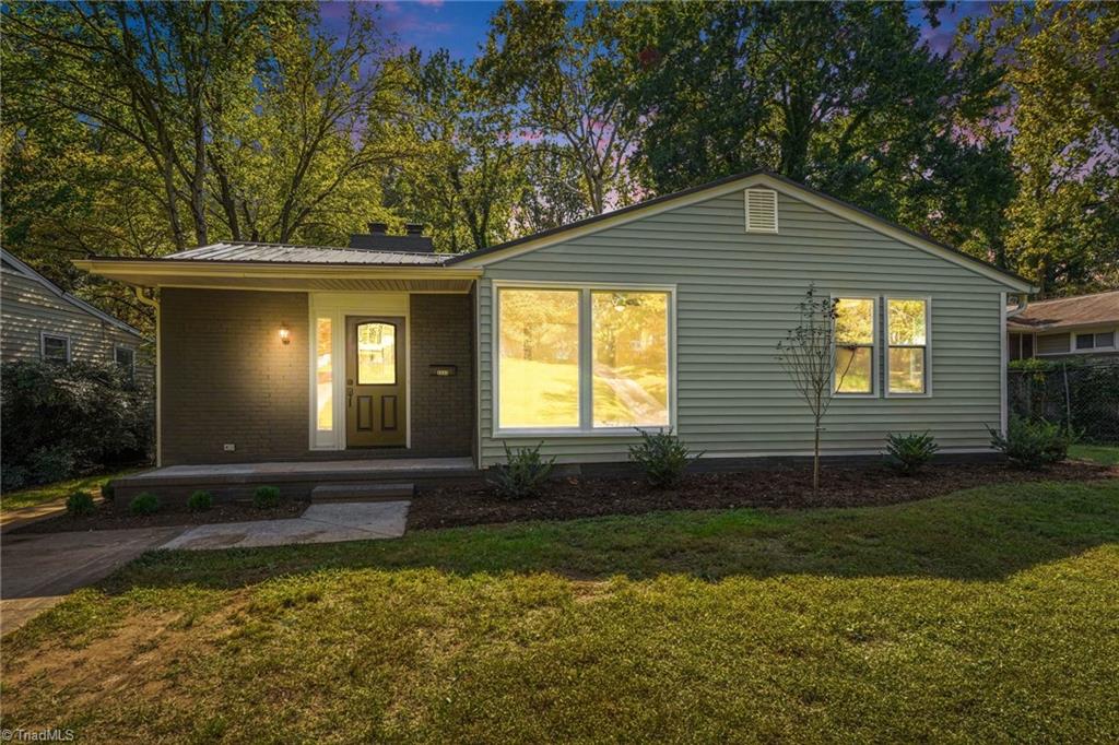 2511 Woodview Drive — photo