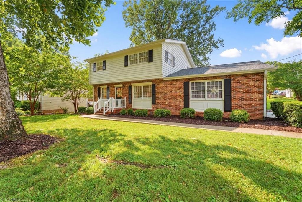 205 Fairway Drive — photo
