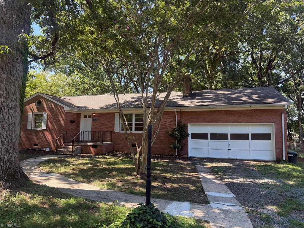 2727 Catherine Drive — photo