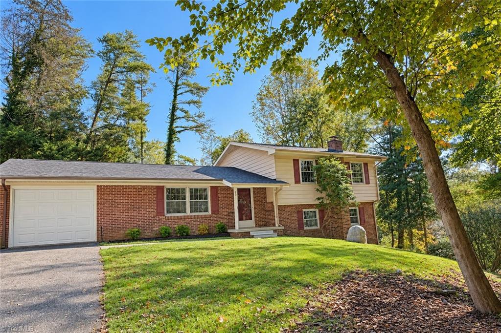 20 Devonwood Drive — photo