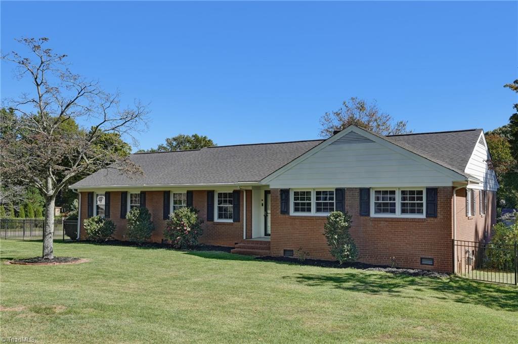 1006 Jefferson Road — photo