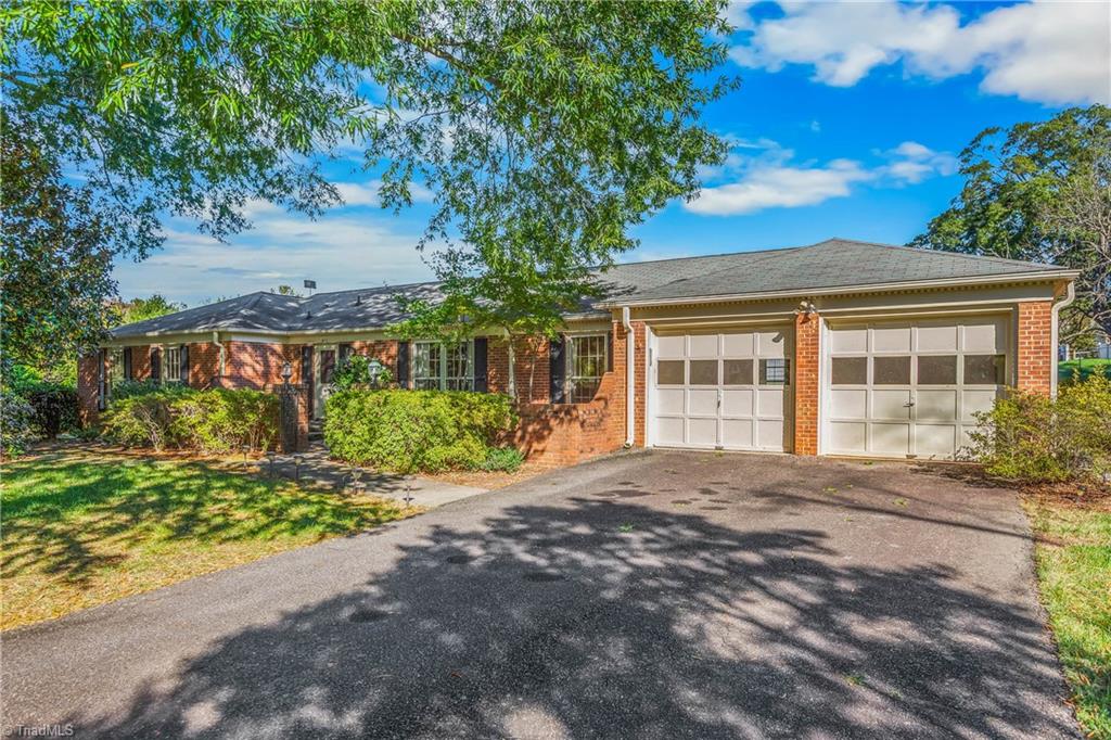 611 Burkeridge Court — photo