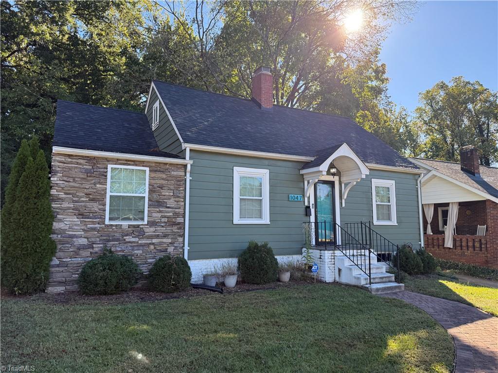 1047 Ebert Street — photo