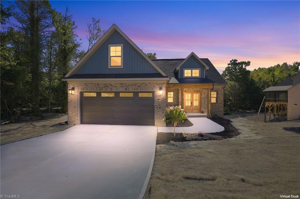1368 Trafalgar Drive — photo