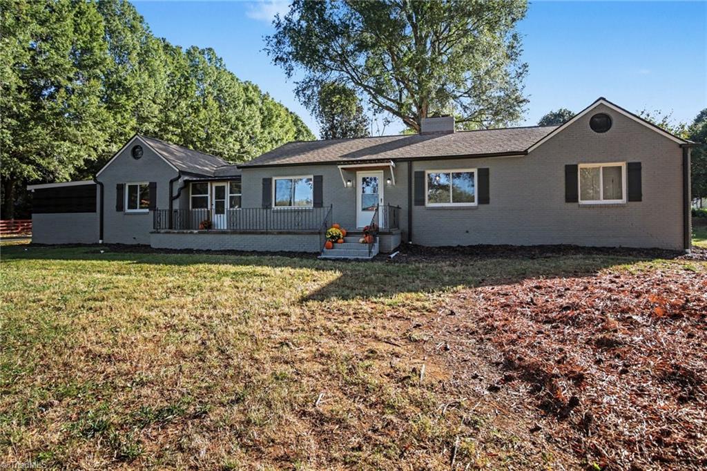 1736 Farmington Road — photo