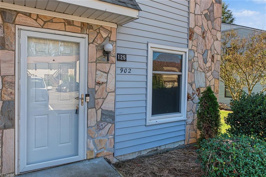 902 S Ridge Court #125 — photo