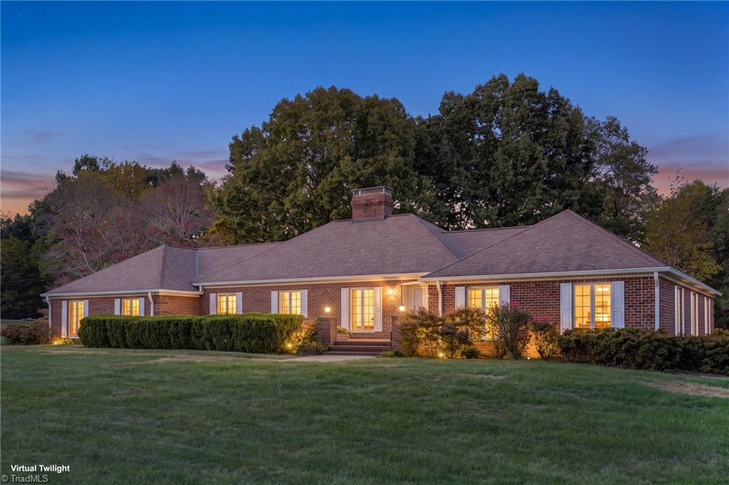 1812 Indian Trail — photo