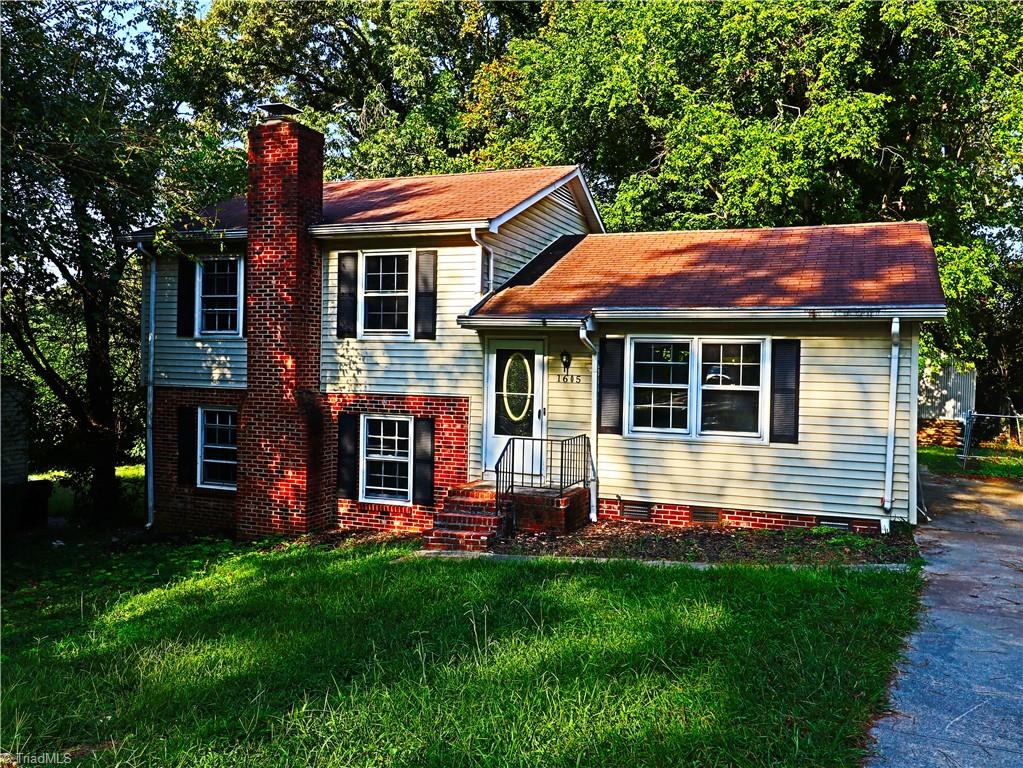 1605 Waverly Street — photo