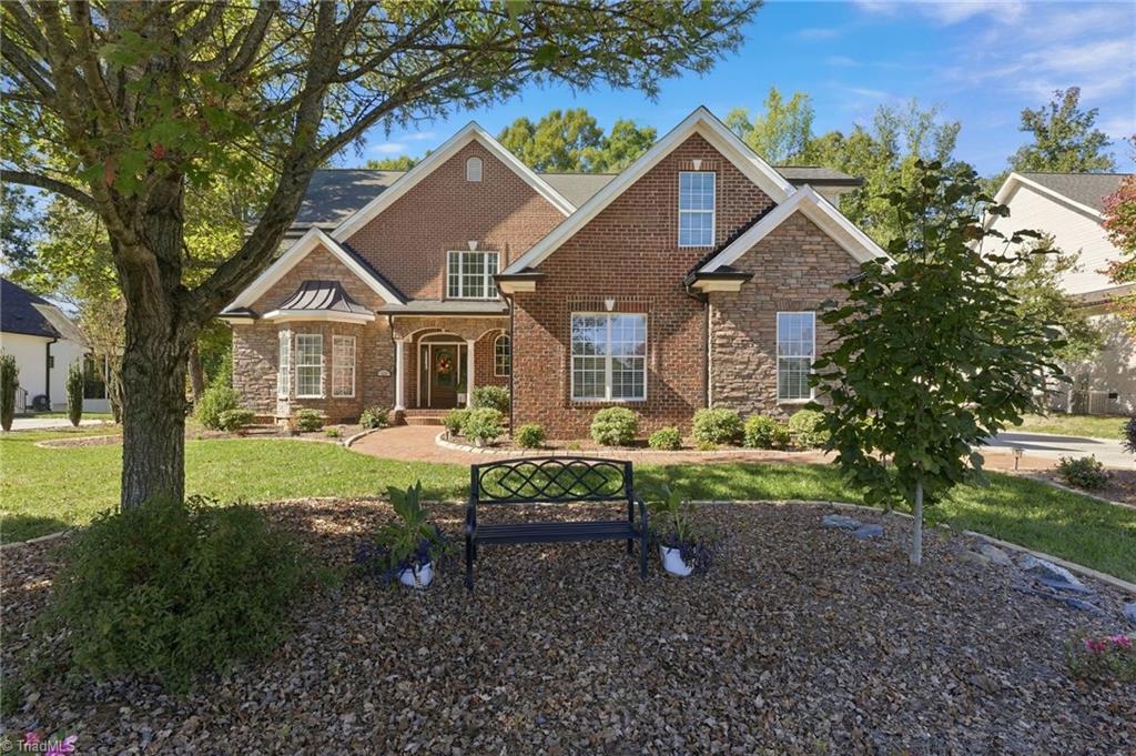 225 Heatherwood Drive — photo