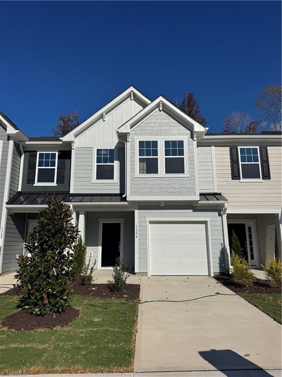 1384 Hammond Drive — photo