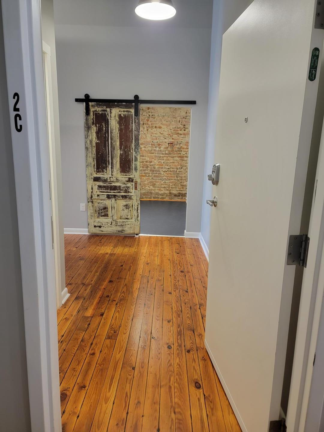 112 N Birch Avenue Apt 2C — photo
