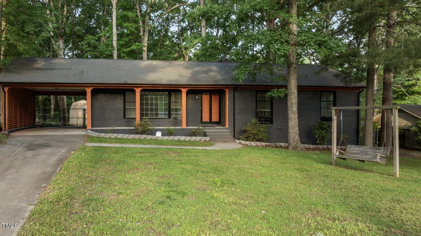 307 Yowland Road — photo
