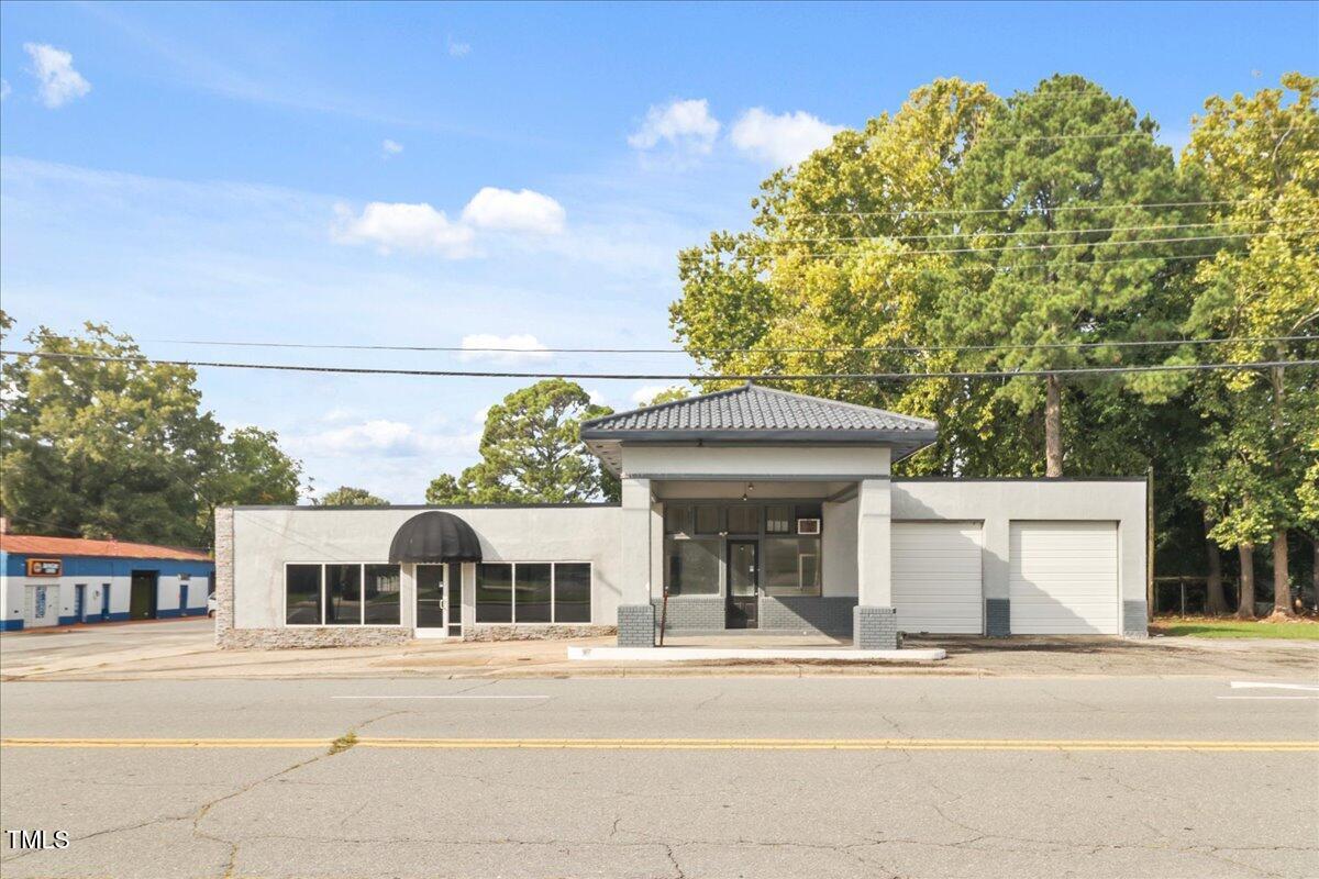 101 Dr Donnie H Jones Jr Boulevard W — photo