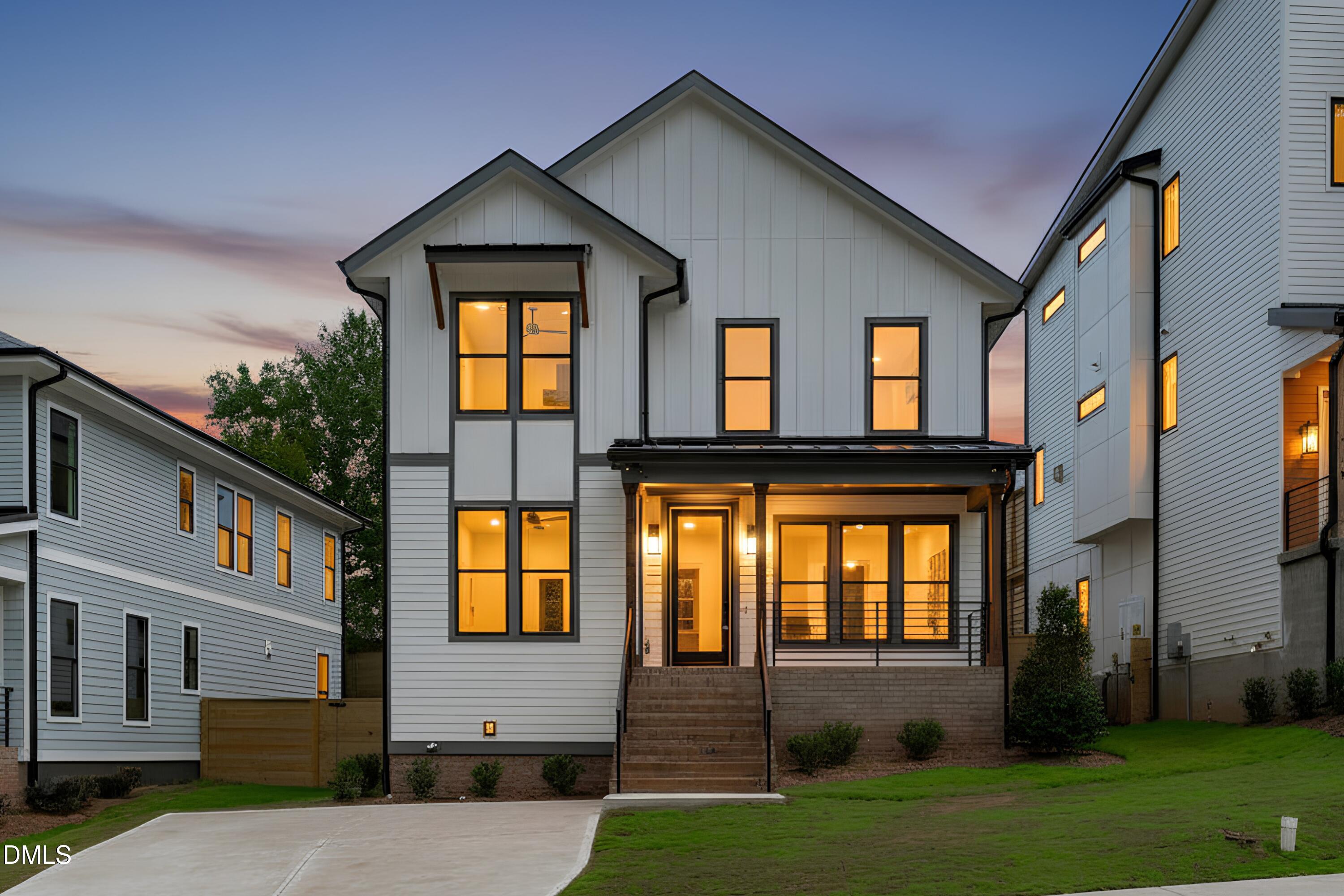 1012 Addison Place — photo