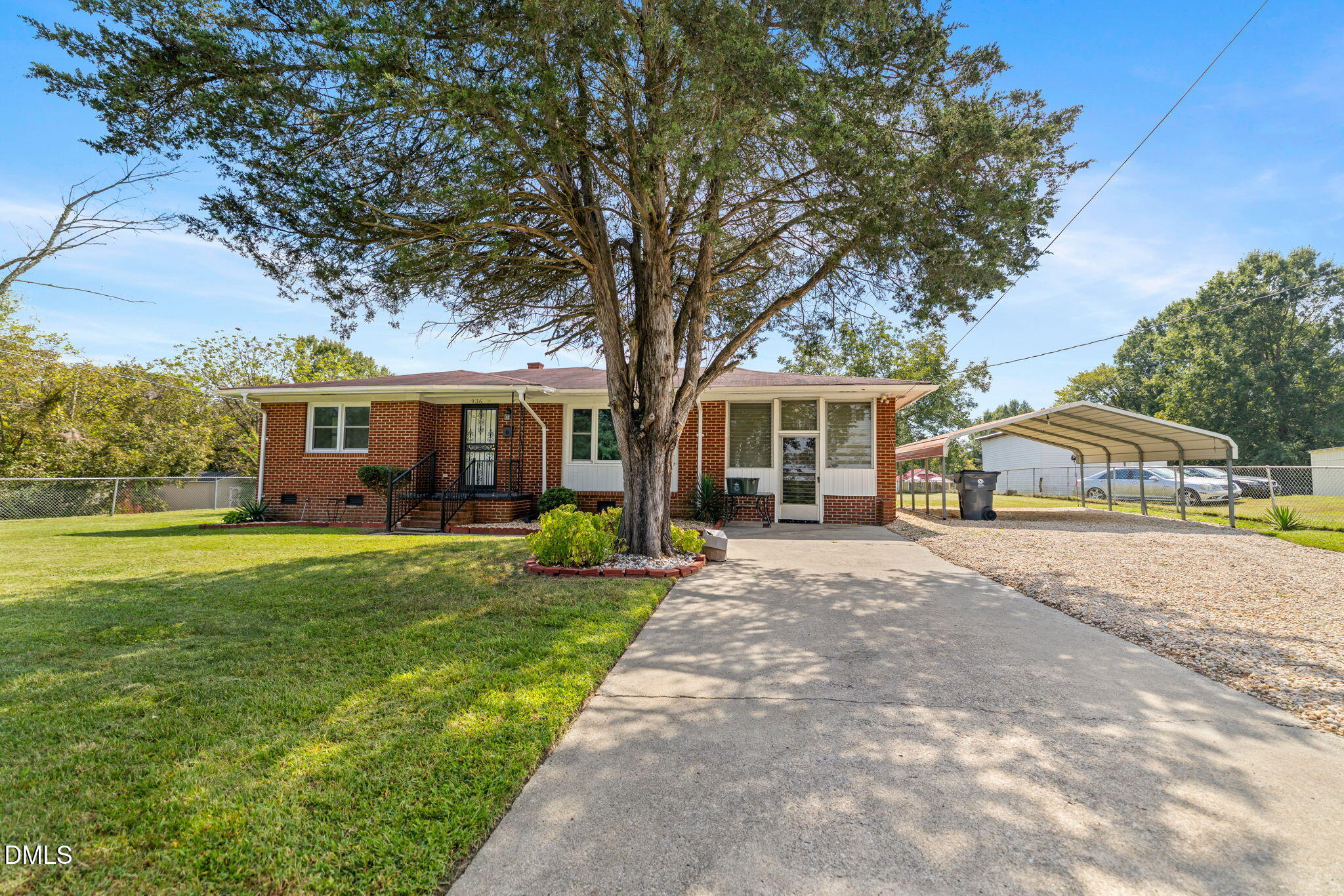 936 Eaton Street — photo