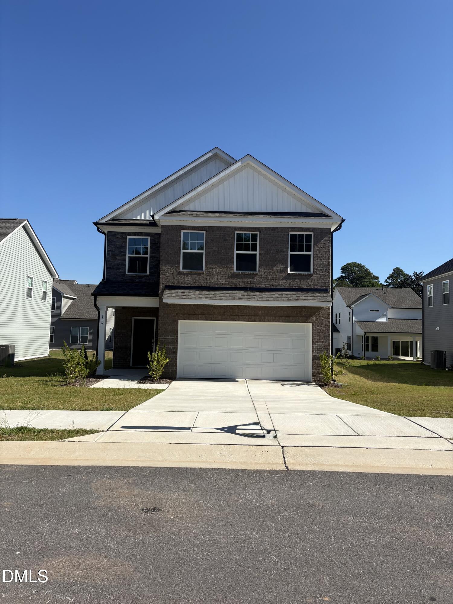 106 Favored Avenue — photo