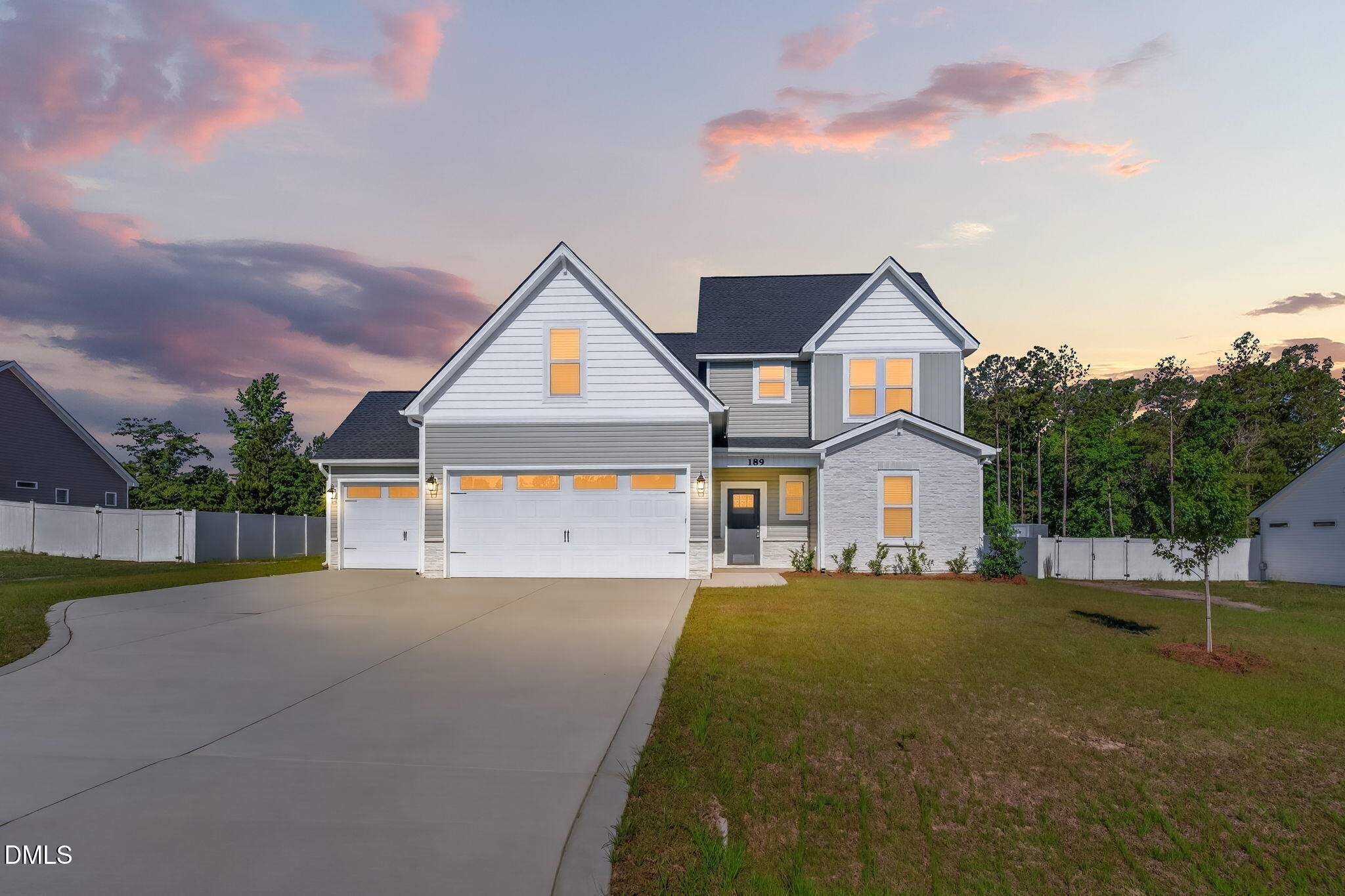 189 Thistle Court — photo