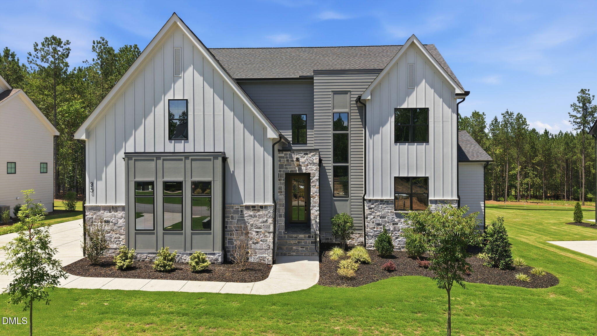 35 Chestnut Oak Drive — photo