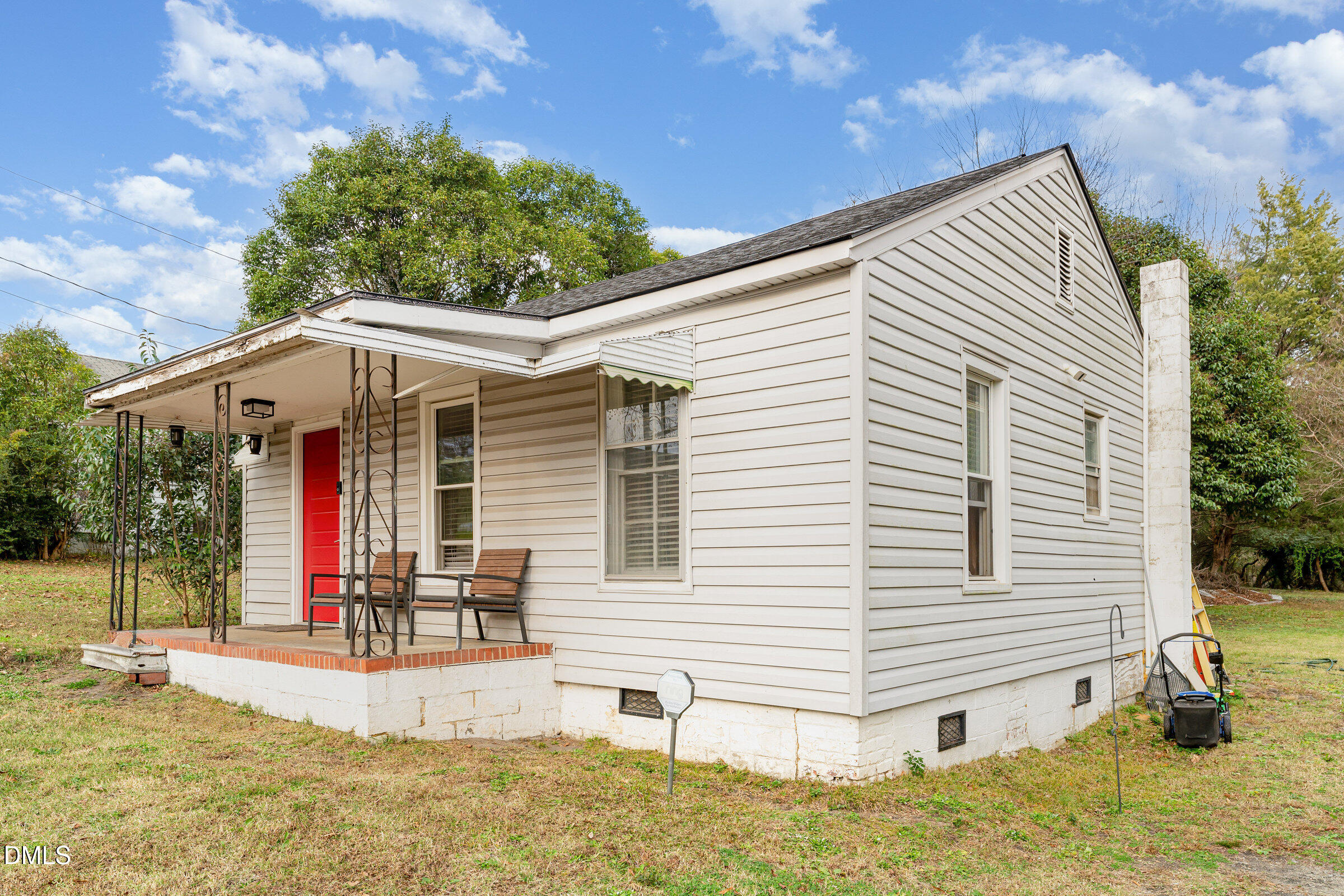 330 E Stallings Street — photo