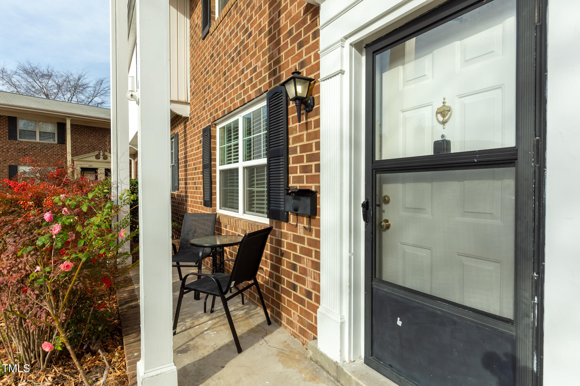 1002 Willow Drive Apt 107 — photo
