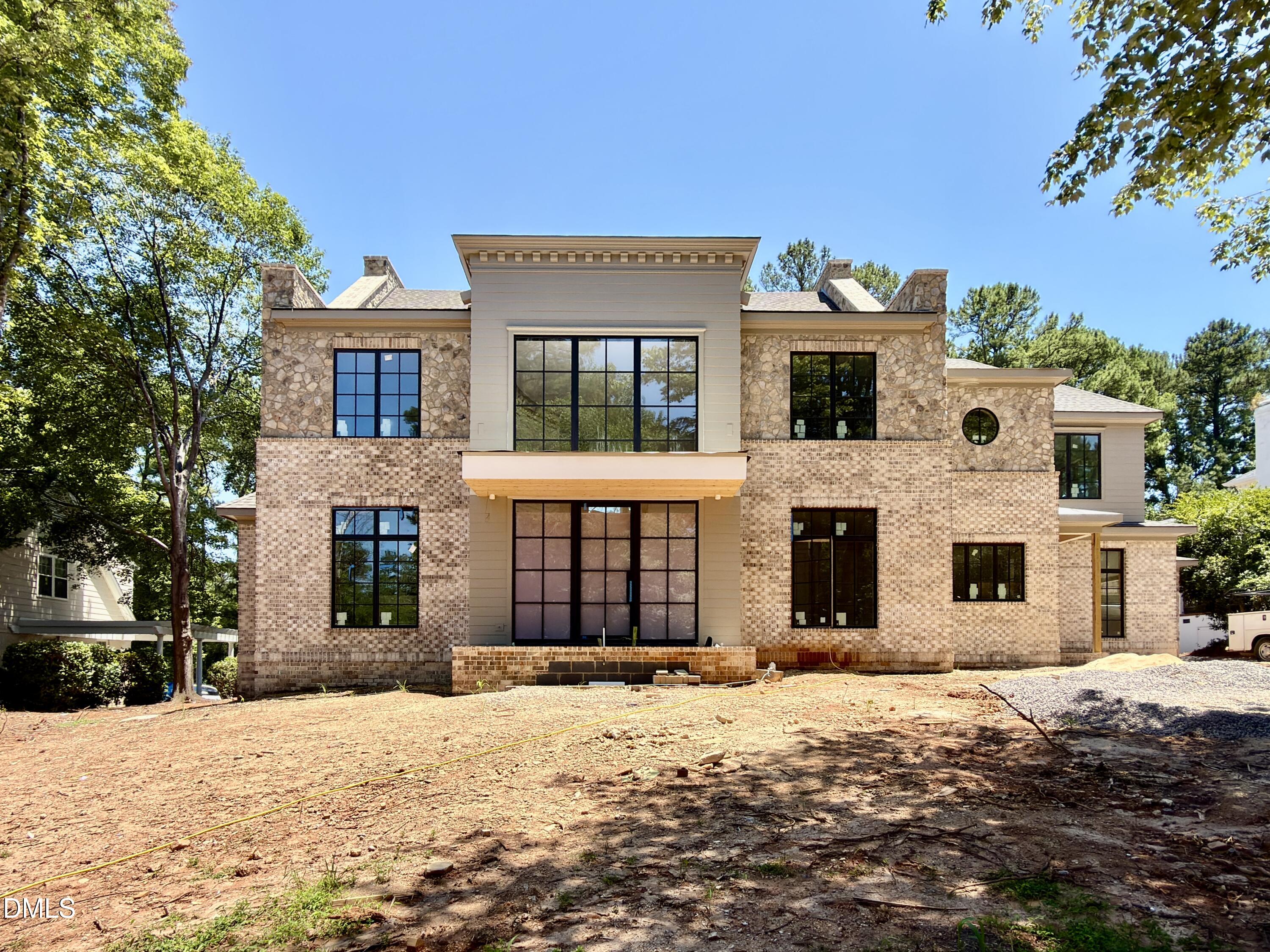 7136 North Ridge Drive — photo