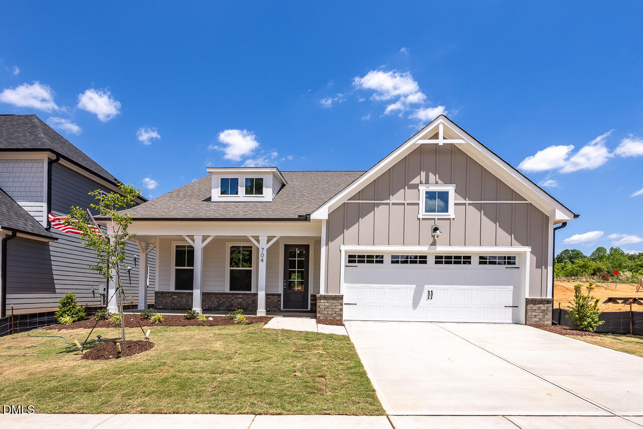 704 Dragonfly Pond Way — photo