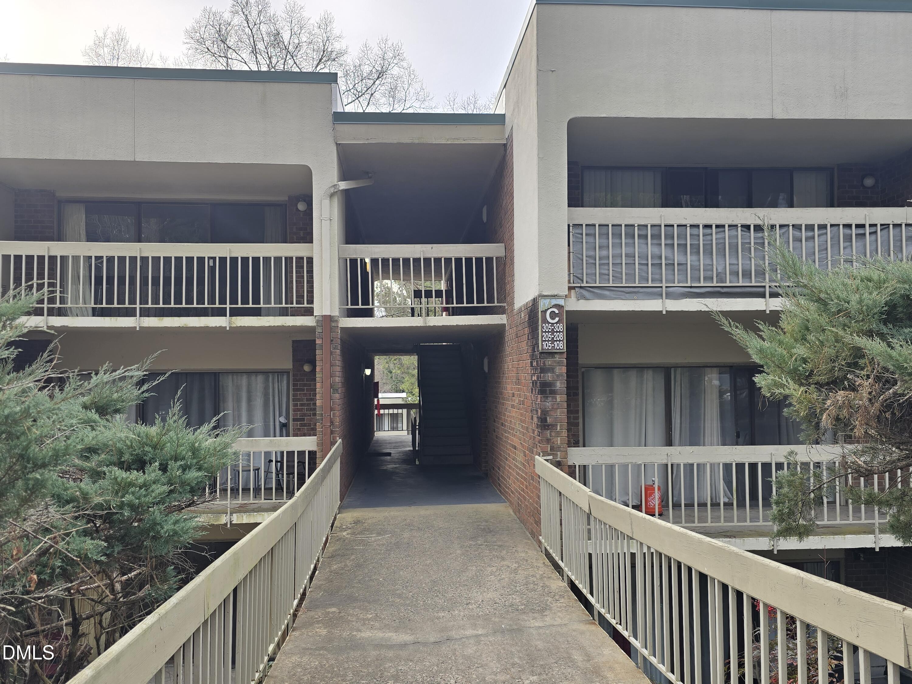 500 Umstead Drive Unit 306 — photo