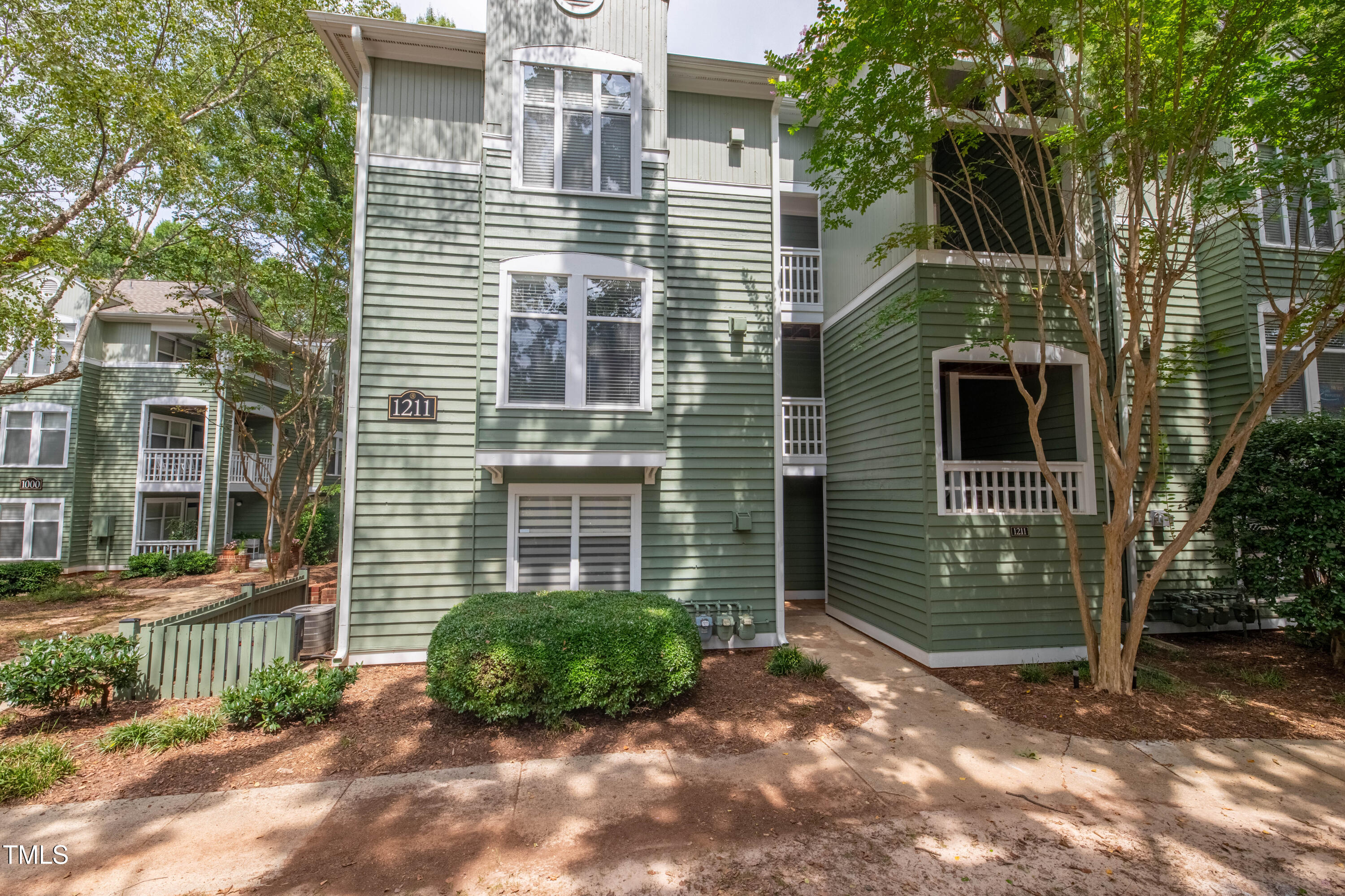 1211 Westview Lane 201 — photo