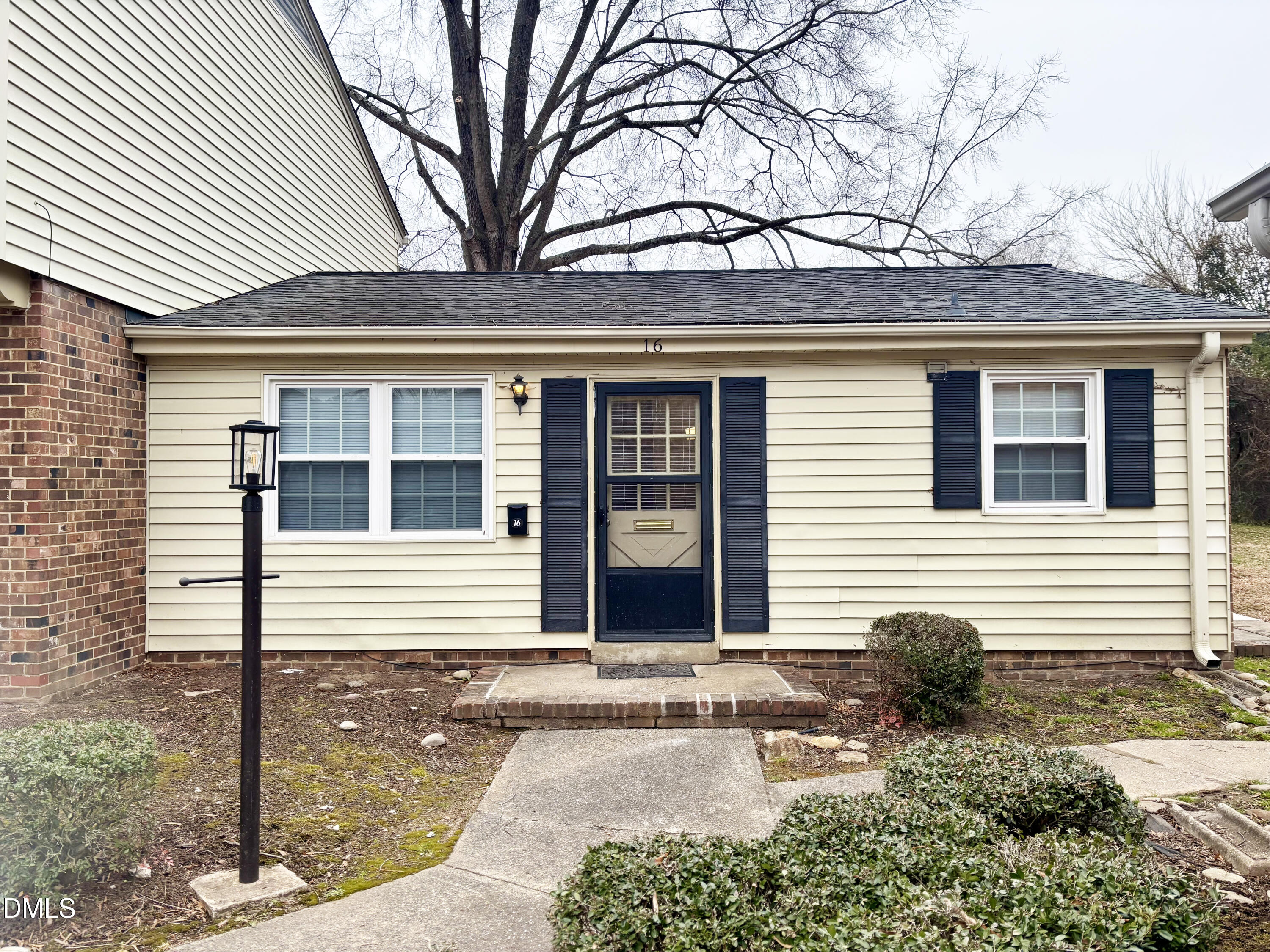 1002 Willow Drive 16 — photo