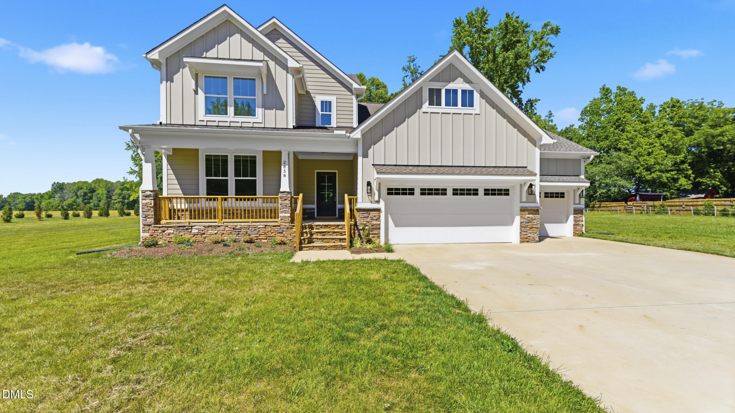 2858 John Lewis Road — photo