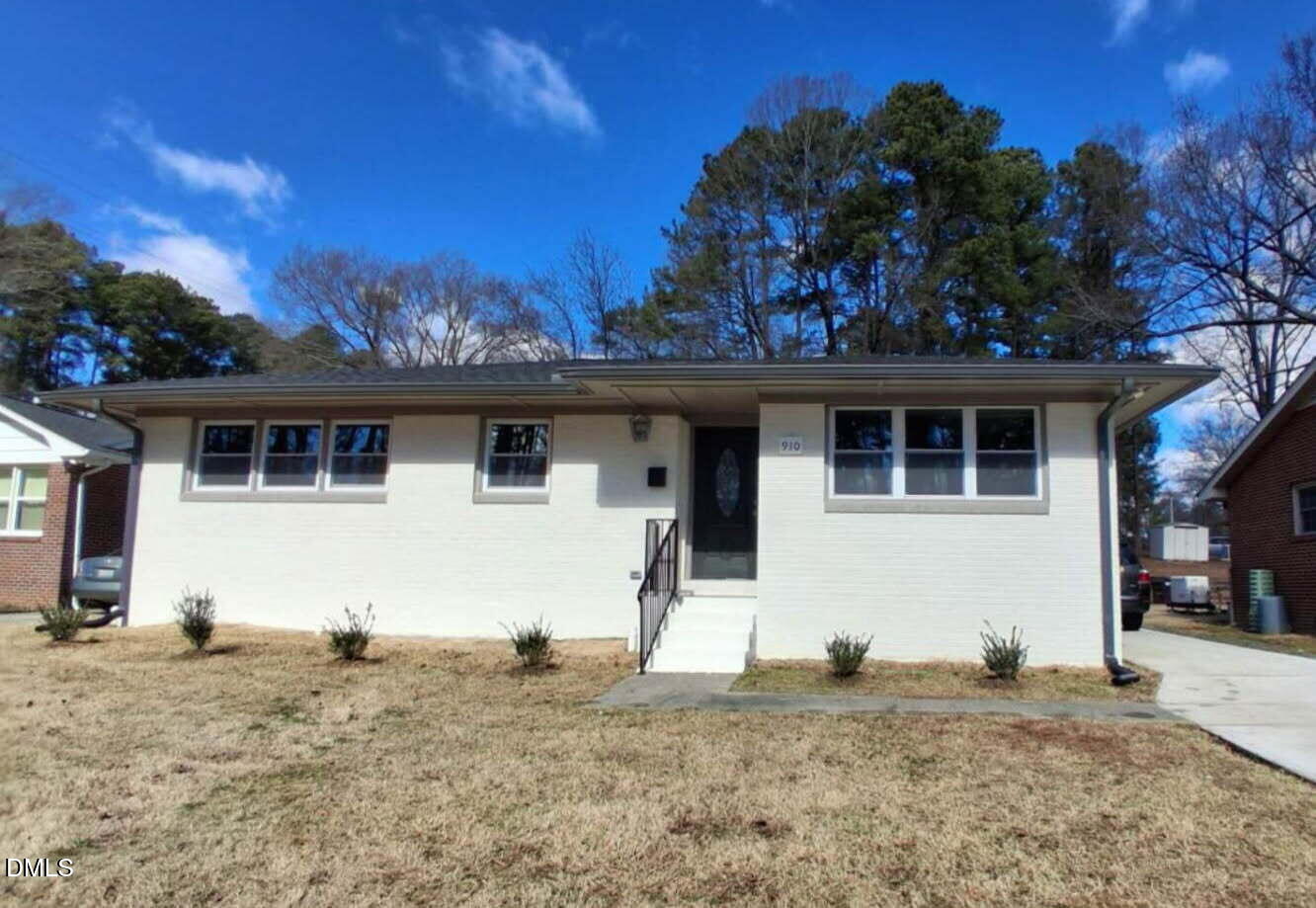 910 Ruby Street — photo