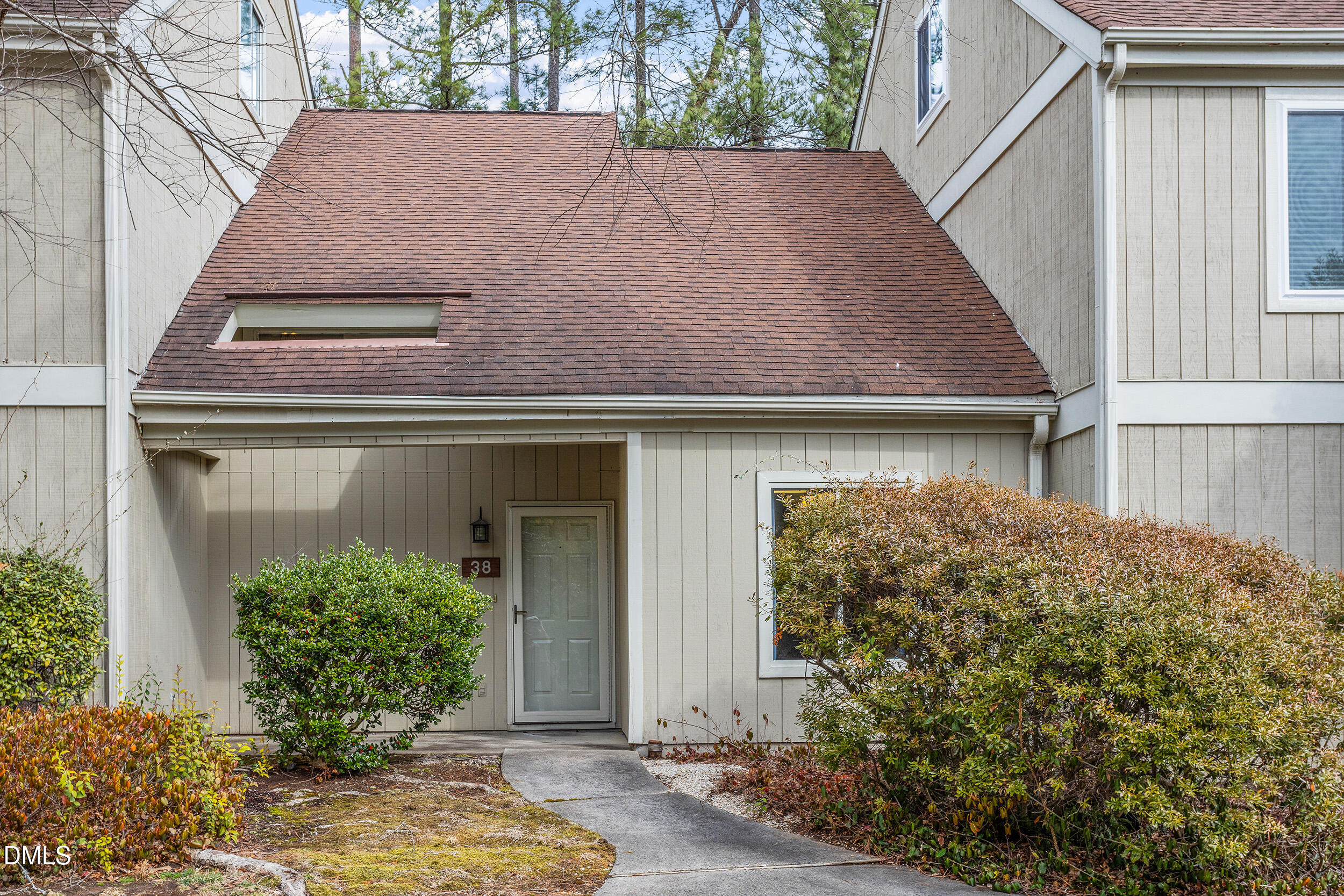 4101 Five Oaks Drive Unit 38 — photo