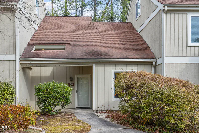 4101 Five Oaks Drive Unit 38 — photo