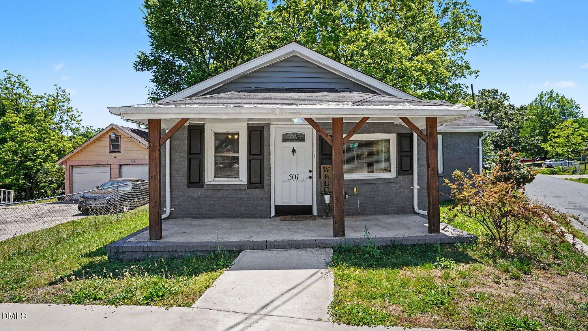501 Apple Street — photo
