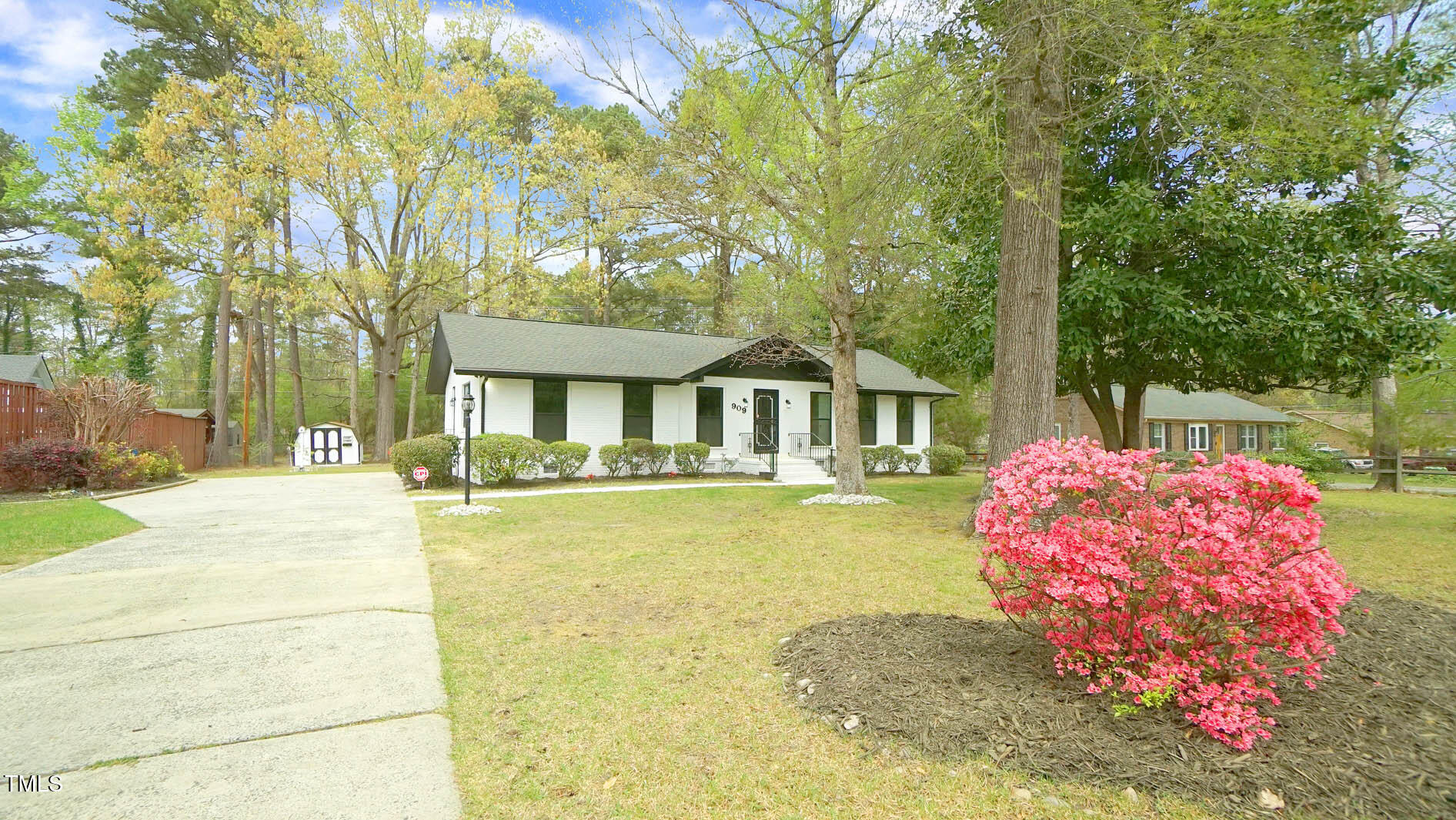 909 Windcrest Road — photo
