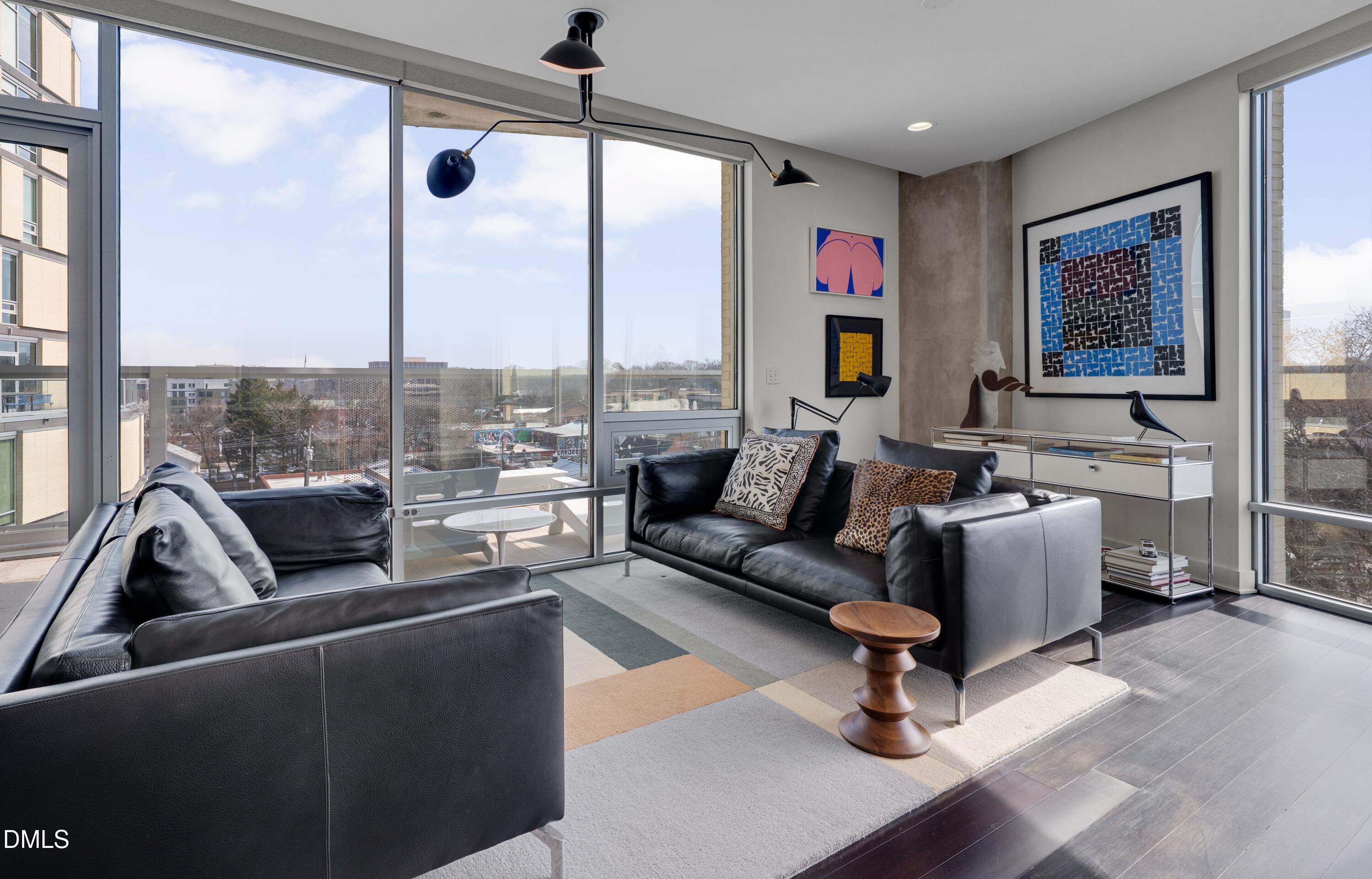 601 W Rosemary Street 514 — photo