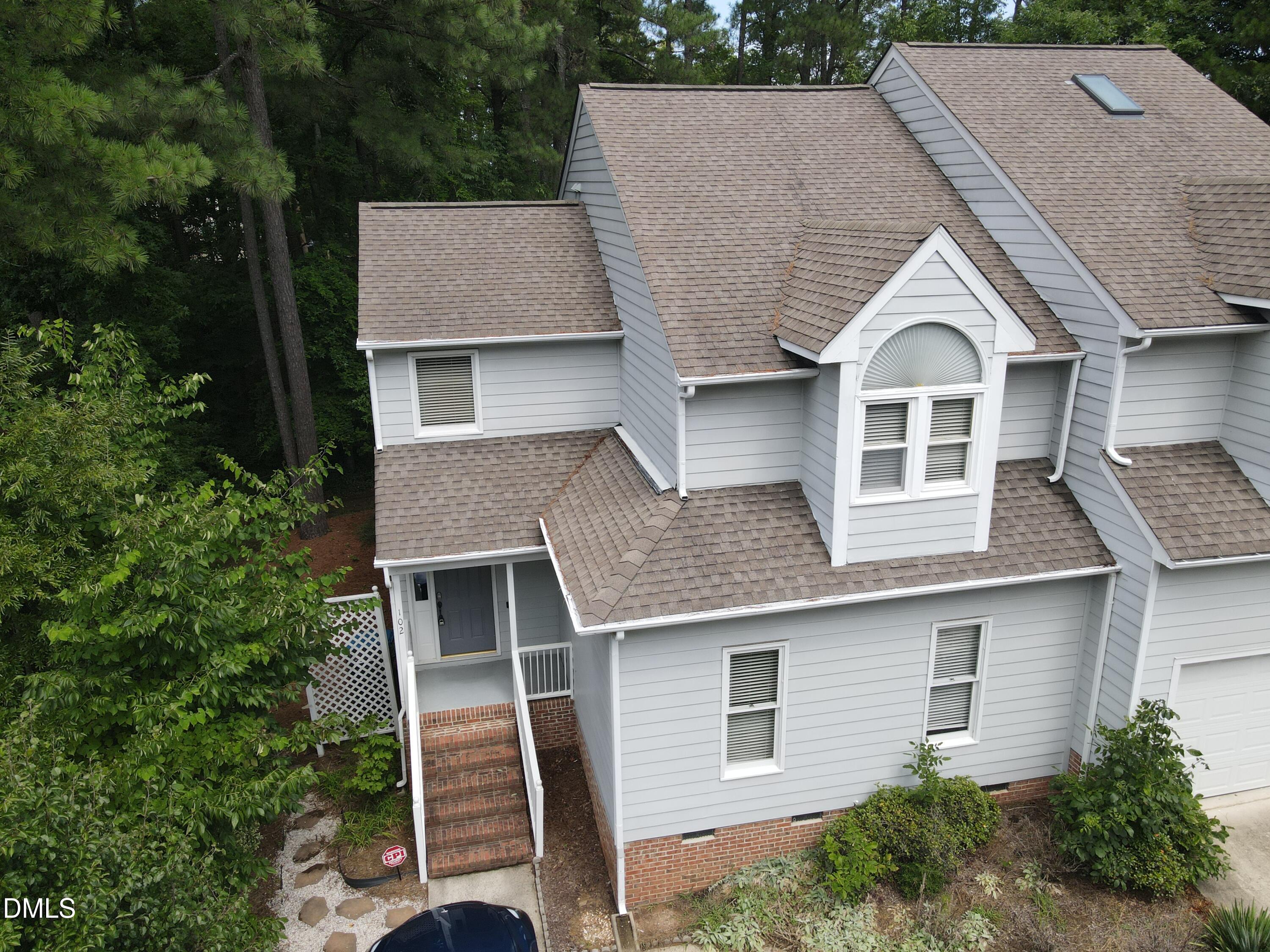102 Kingsley Woods Drive — photo