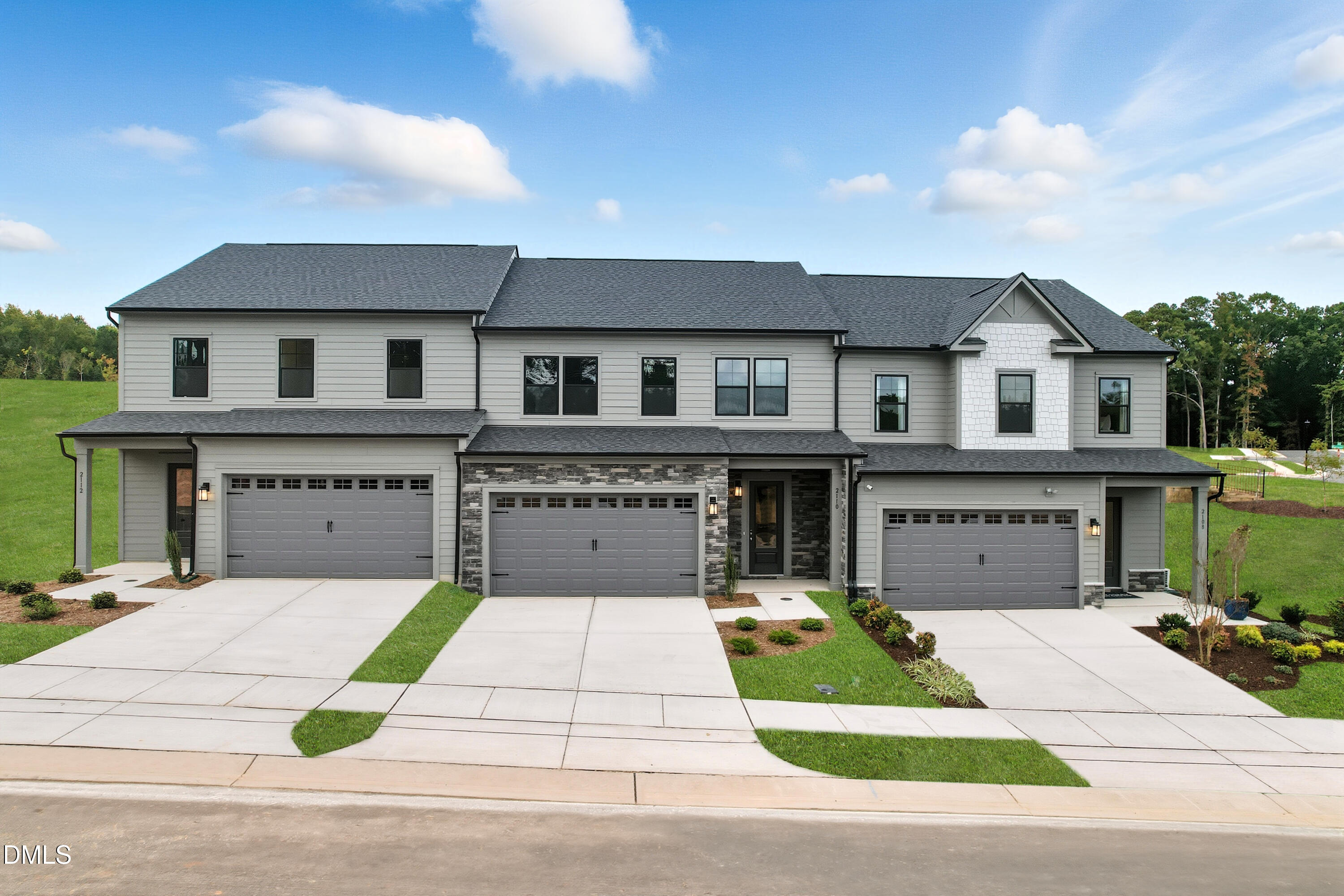 2144 Barnside Lane — photo