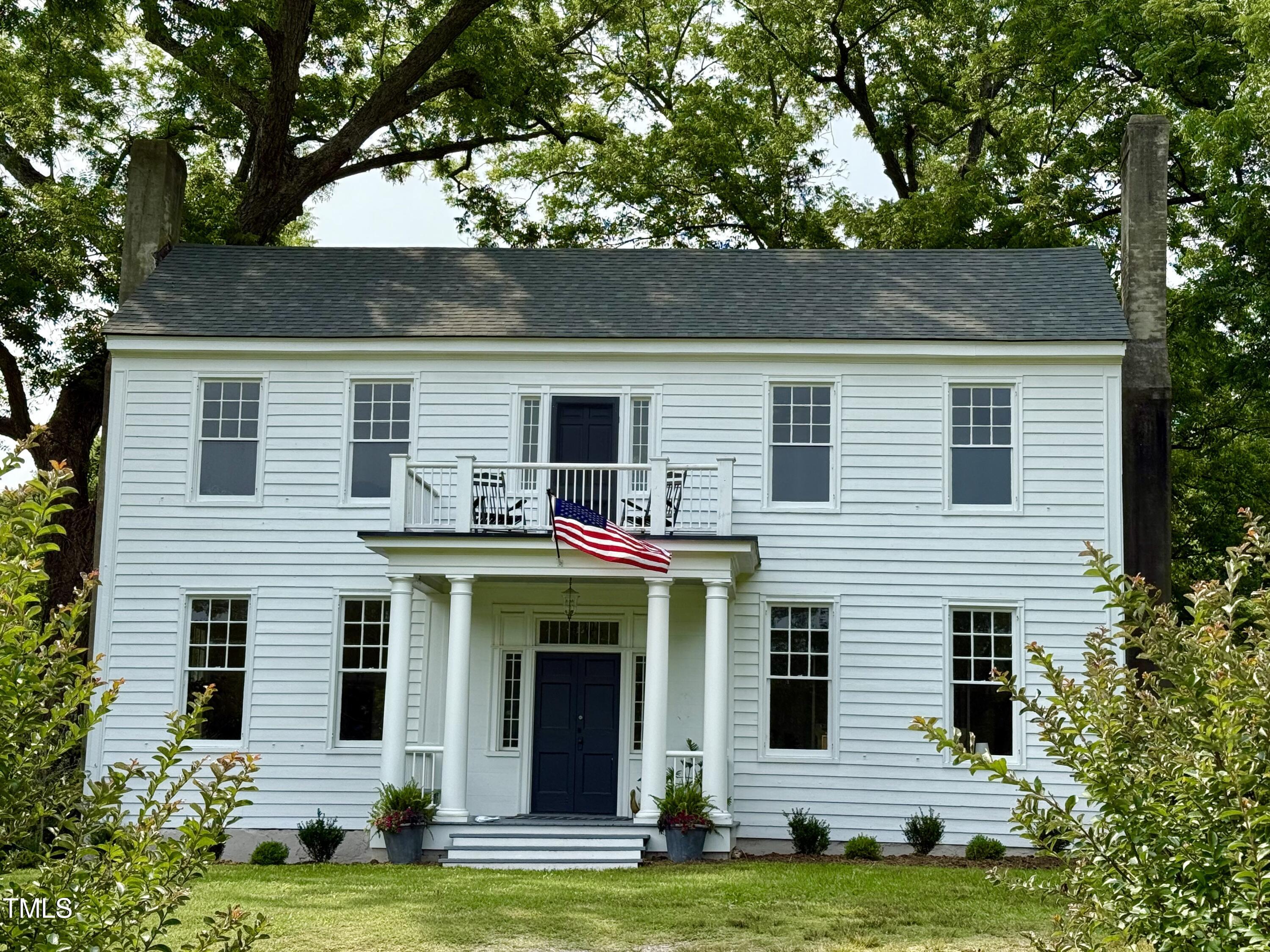 313 W Noble Street — photo