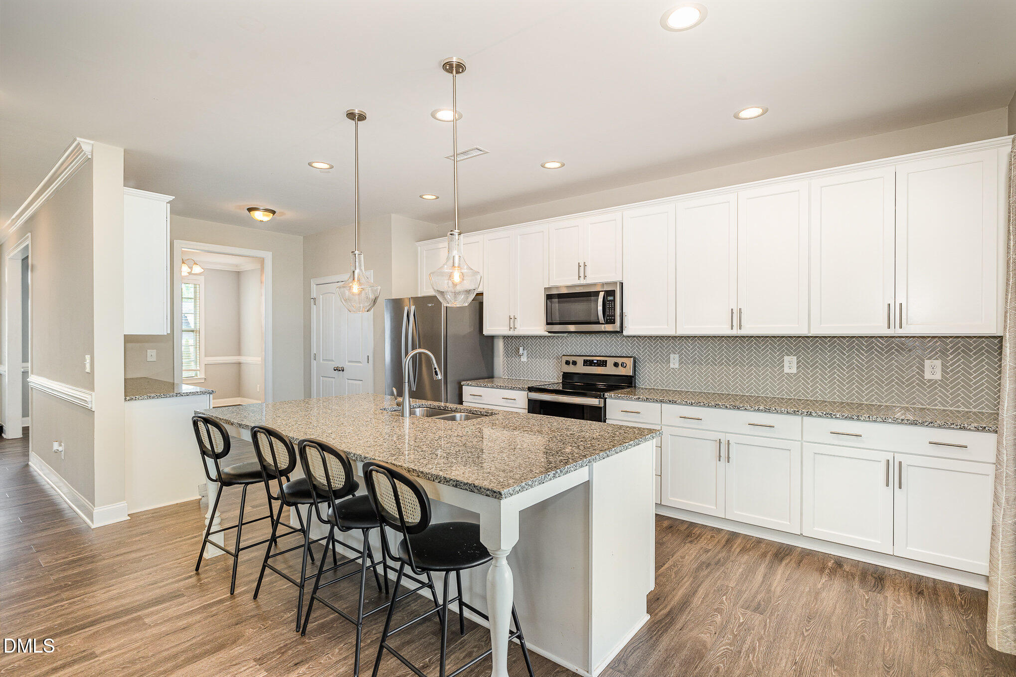 111 Laporte Path — photo