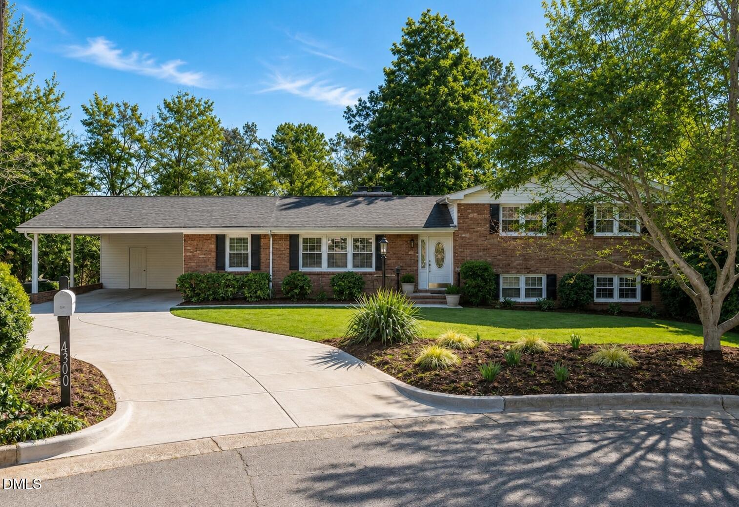 4300 Edgehill Court — photo