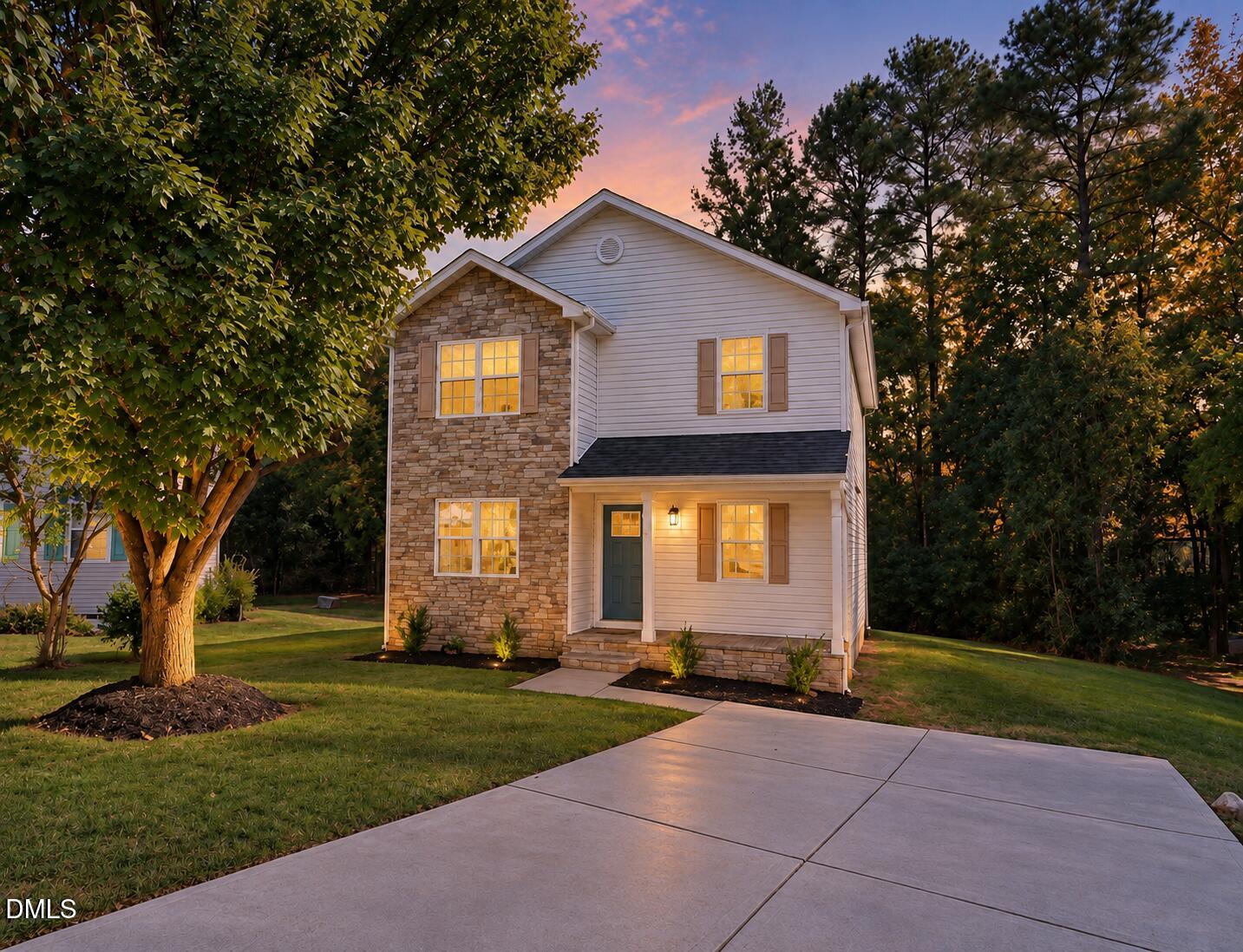 12 Sameer Court — photo