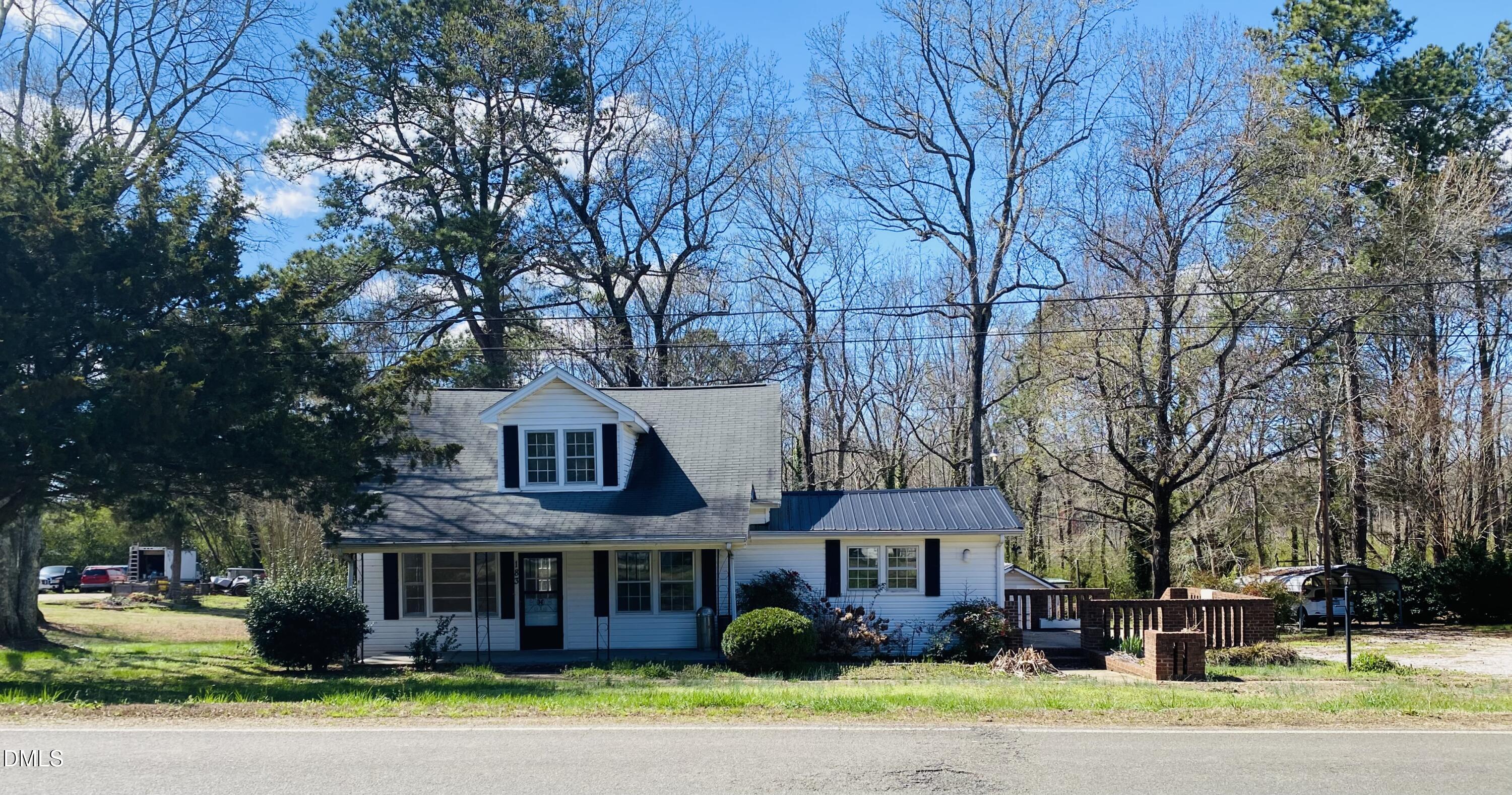 183 Red Hill Loop Road — photo