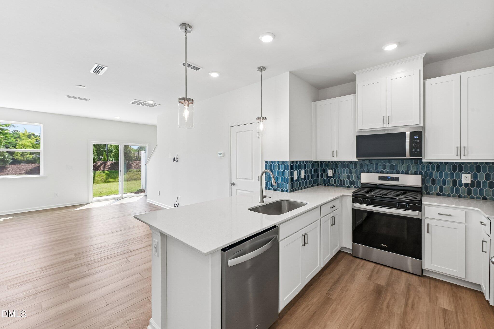 2028 Oakdale Drive — photo
