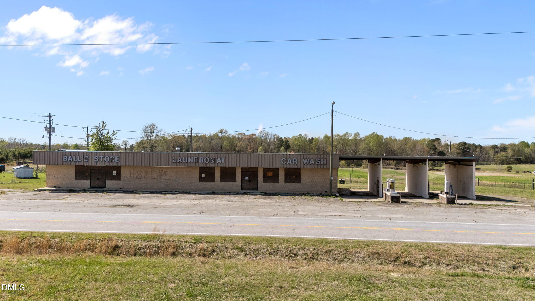 750 Edward Best Road — photo