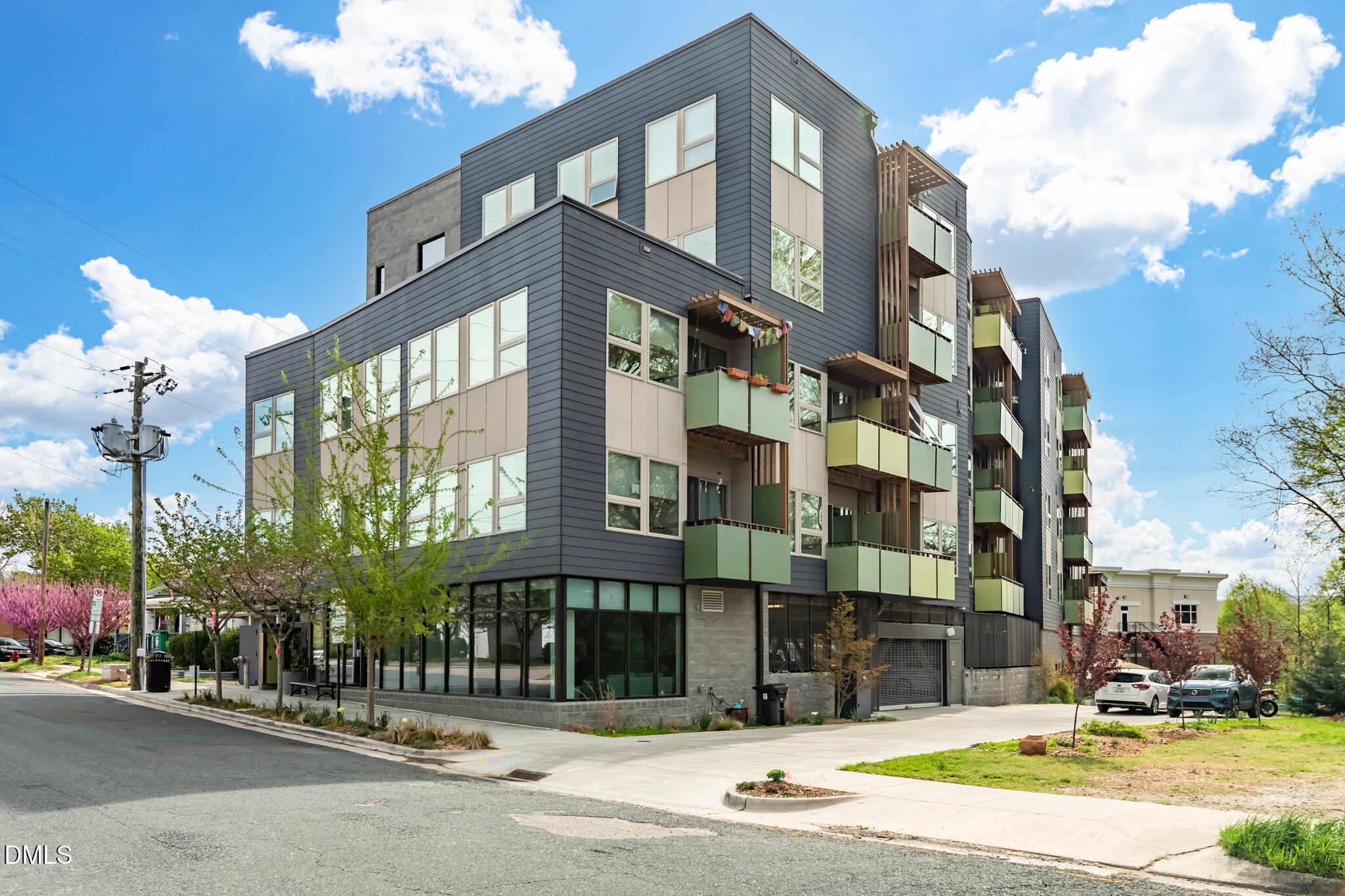 610 Trent Drive Unit 504 — photo