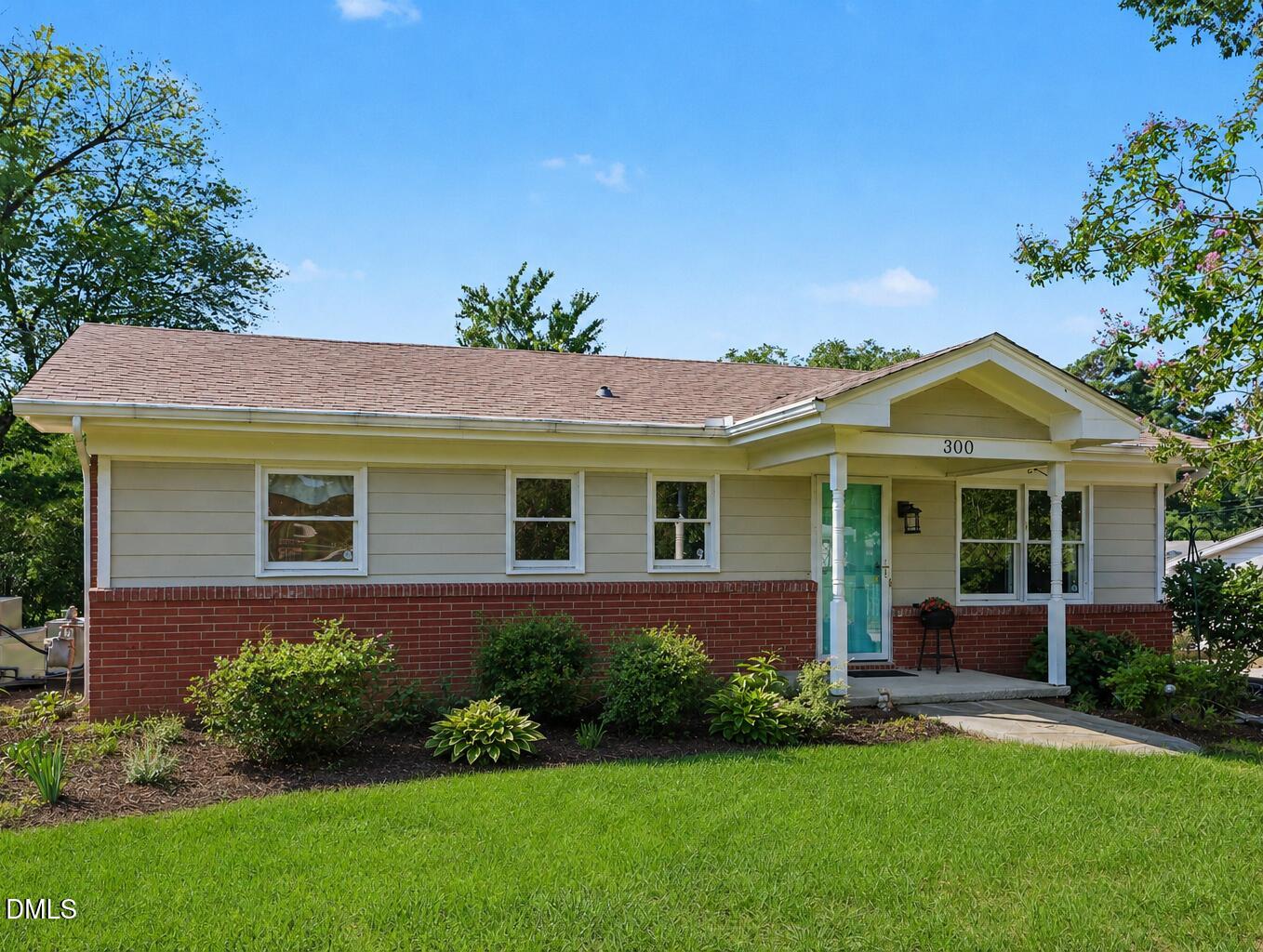 300 Ellen Drive — photo