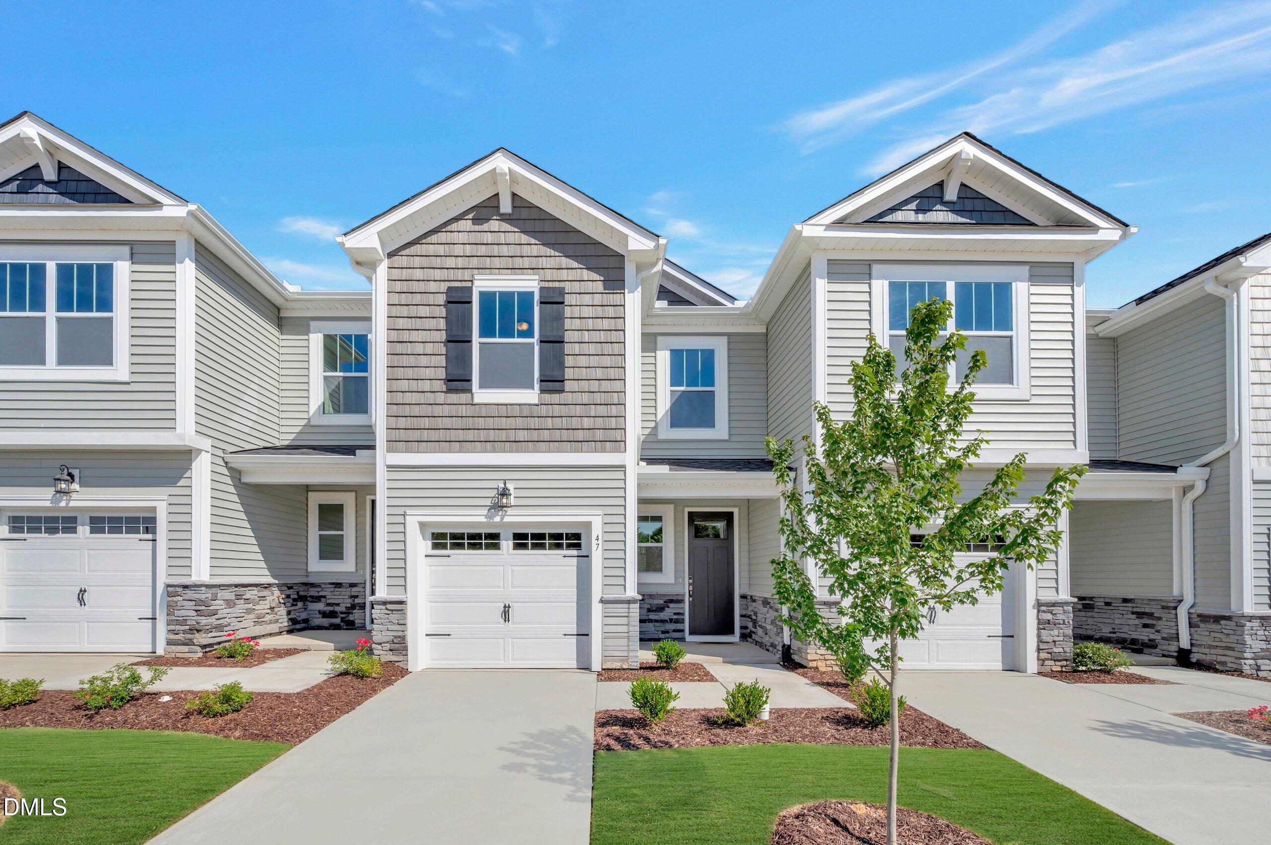 47 Ara Court 210 — photo